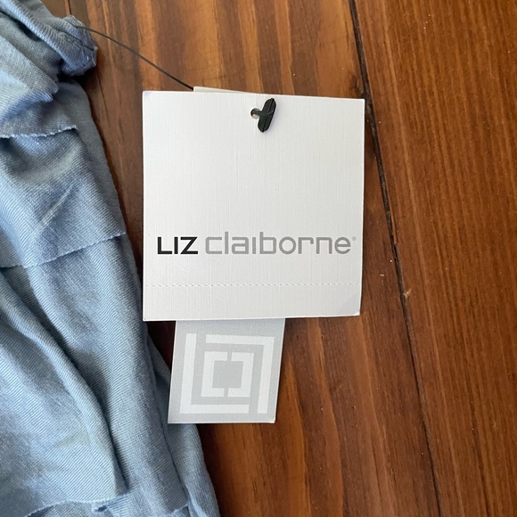 NWT LIZ CLAIBORNE Ruffled Tank - Picture 2 of 5